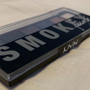 NYX Smokey Eye Palette